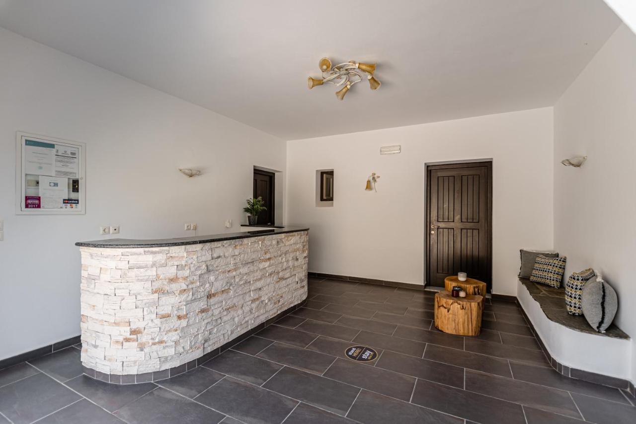 Zefyros Studios Plaka  Bagian luar foto